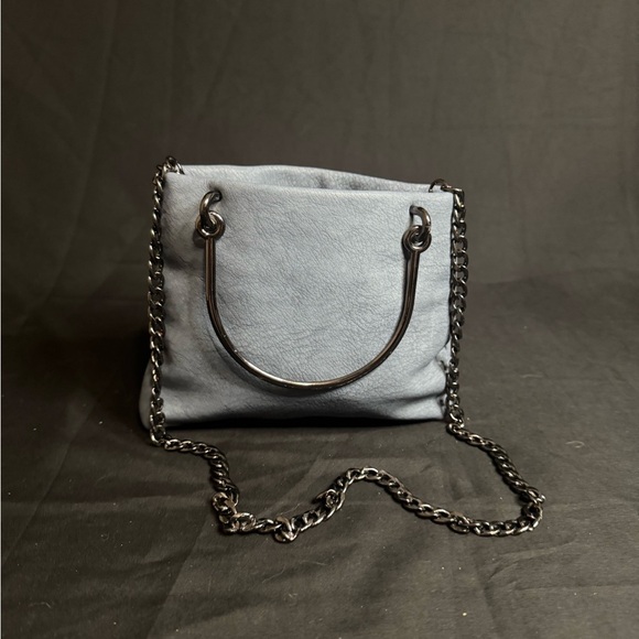Elegant Gray Chain Shoulder Bag - Picture 2 of 9